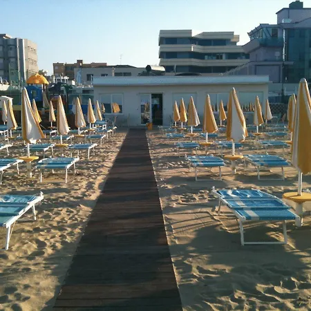 מלון Stella Maris 3*
