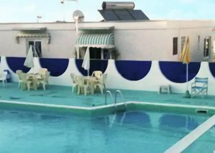 Stella Maris فندق 3*